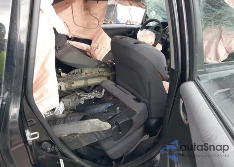 2009 Honda Fit z USA, uszkodzony, nr VIN JHMGE88239C002260